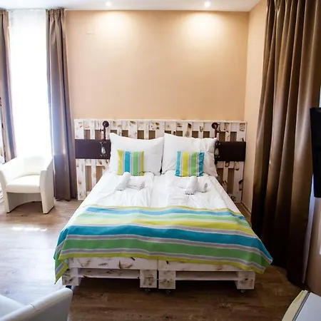 Carpe Diem Szálloda 3*